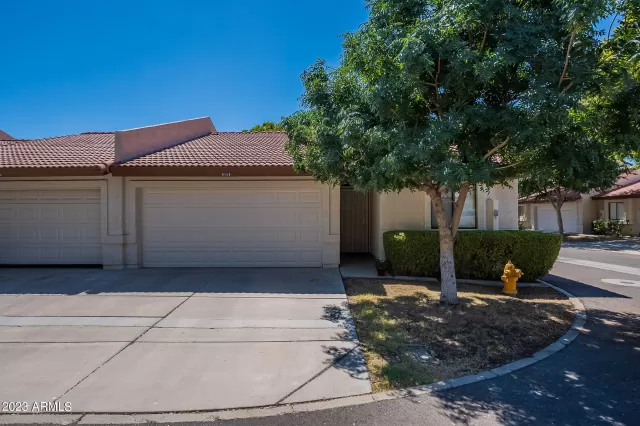 MLS: 6589058 Condo For Sale