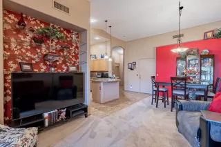 Photo #6: 6589058 Listing 