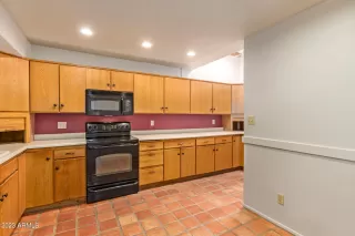 Photo #3: 6589161 Listing