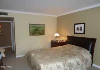 Photo #6: 6589241 Listing