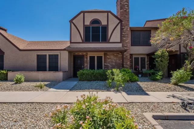 MLS: 6589311 Condo For Sale