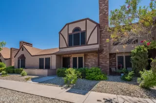 Photo #3: 6589311 Listing