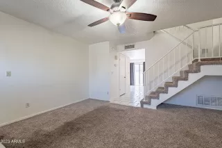 Photo #5: 6589311 Listing