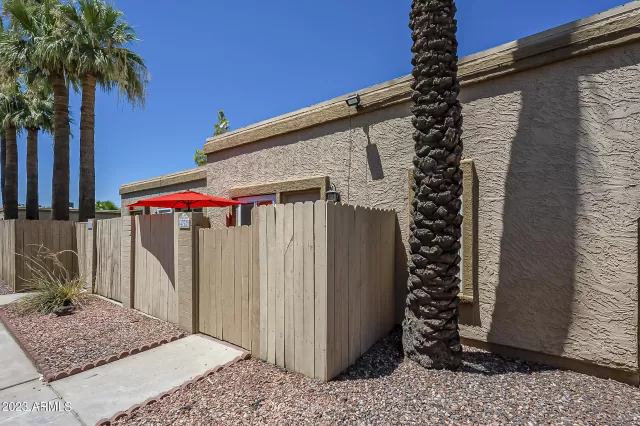 MLS: 6589334 Condo For Sale