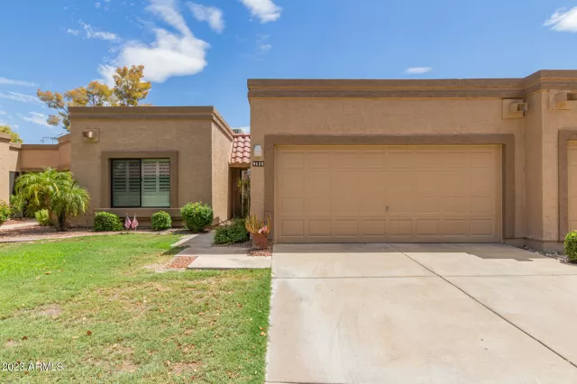 MLS: 6589345 Condo For Sale