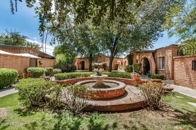 MLS: 6589437 Condo For Sale