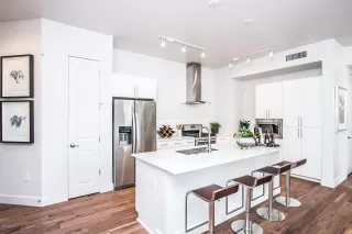 Photo #3: 6589505 Listing