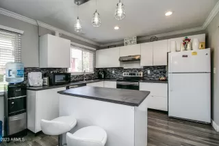 Photo #6: 6589585 Listing 