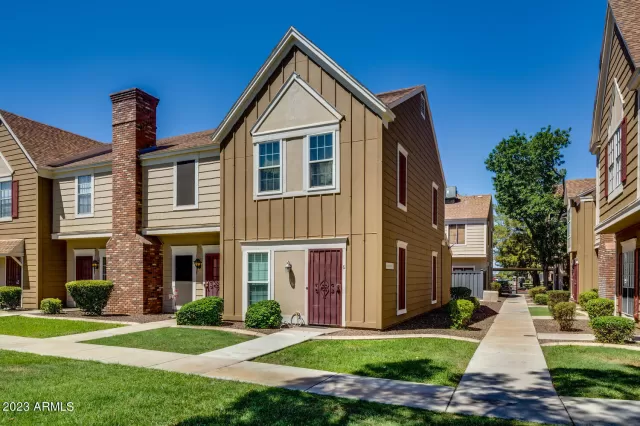 MLS: 6589821 Condo For Sale