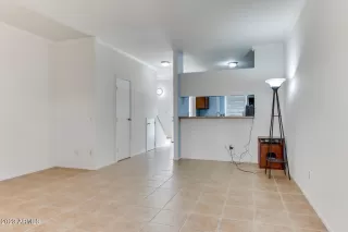 Photo #4: 6589821 Listing