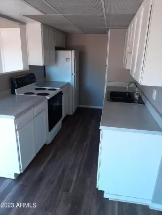 Photo #3: 6589840 Listing