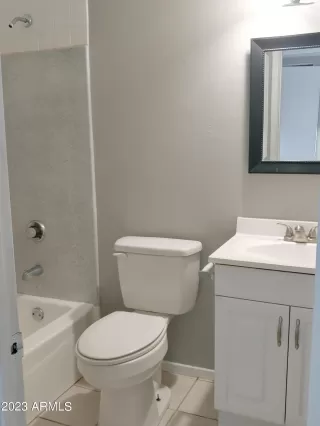 Photo #5: 6589840 Listing