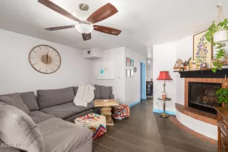 Photo #5: 6589894 Listing