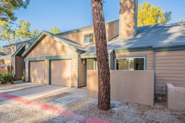 MLS: 6589914 Condo For Sale