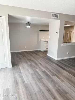 Photo #2: 6589922 Listing 