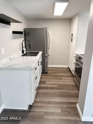 Photo #3: 6589922 Listing 