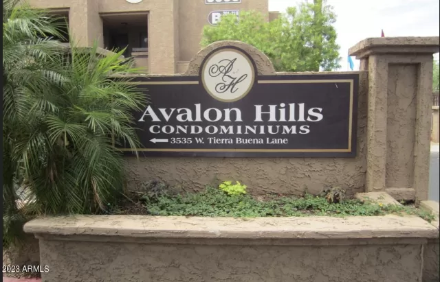 MLS: 6589967 Condo For Sale