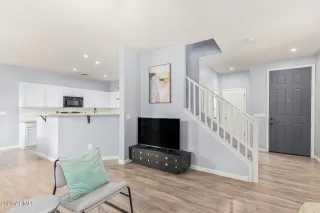 Photo #2: 6590203 Listing