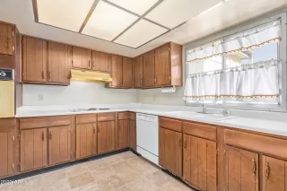 Photo #3: 6590295 Listing