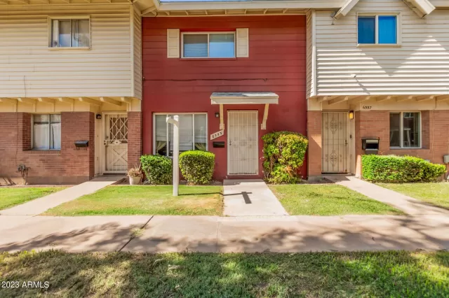 MLS: 6590308 Condo For Sale