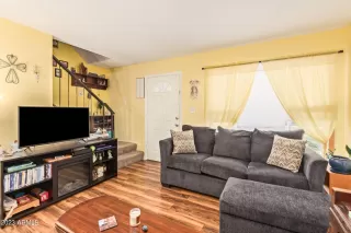 Photo #4: 6590308 Listing 