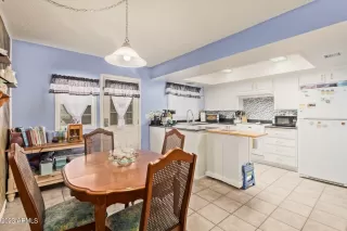 Photo #6: 6590308 Listing 