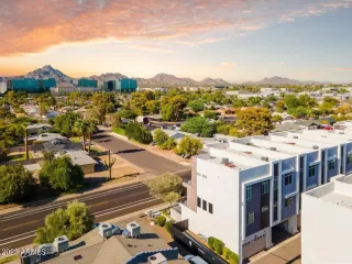 Photo #2: 6590368 Listing