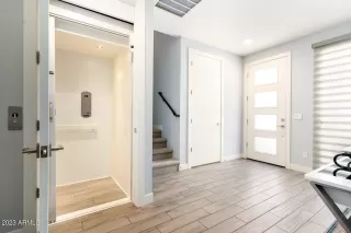 Photo #6: 6590368 Listing