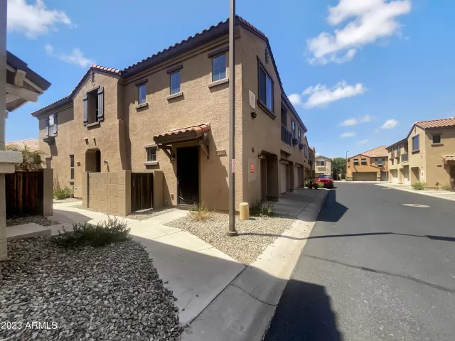 MLS: 6590393 Condo For Sale