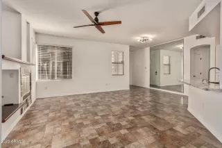 Photo #3: 6590418 Listing