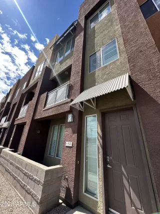 Photo #2: 6590457 Listing