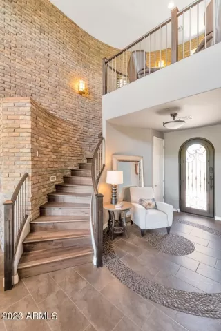 Photo #5: 6590553 Listing