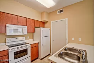 Photo #2: 6590587 Listing