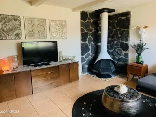 Photo #4: 6590598 Listing