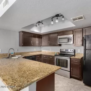 Photo #4: 6590613 Listing