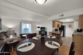 Photo #4: 6590711 Listing 