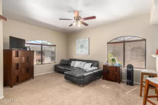 Photo #4: 6590779 Listing