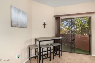 Photo #6: 6590779 Listing