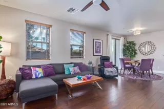 Photo #2: 6590806 Listing