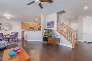 Photo #6: 6590806 Listing