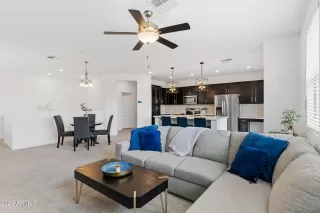 Photo #6: 6590813 Listing 