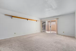 Photo #3: 6590874 Listing