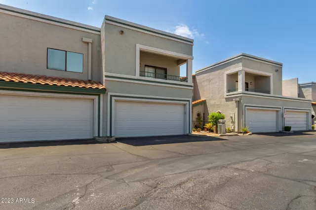 MLS: 6590952 Condo For Sale