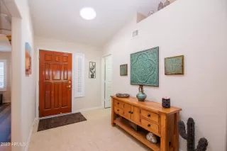 Photo #6: 6590977 Listing