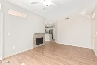 Photo #6: 6591191 Listing