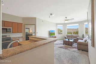 Photo #5: 6591215 Listing