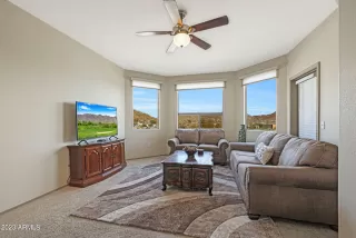 Photo #6: 6591215 Listing