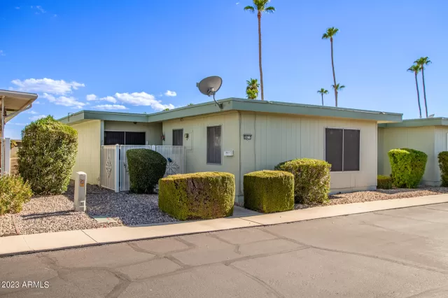 MLS: 6591278 Condo For Sale