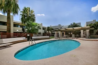 Photo #3: 6591404 Listing