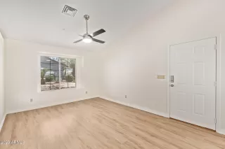 Photo #3: 6591700 Listing